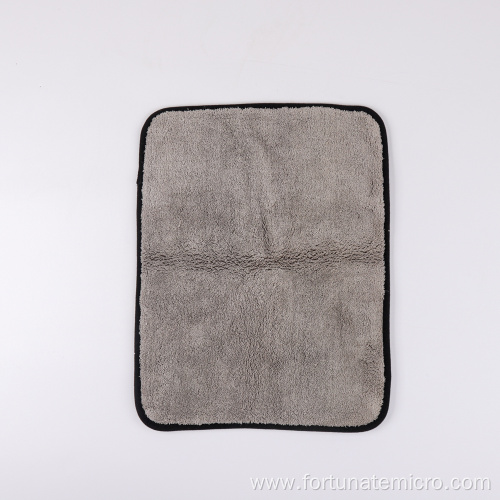 Durable microfiber car cleaning towel